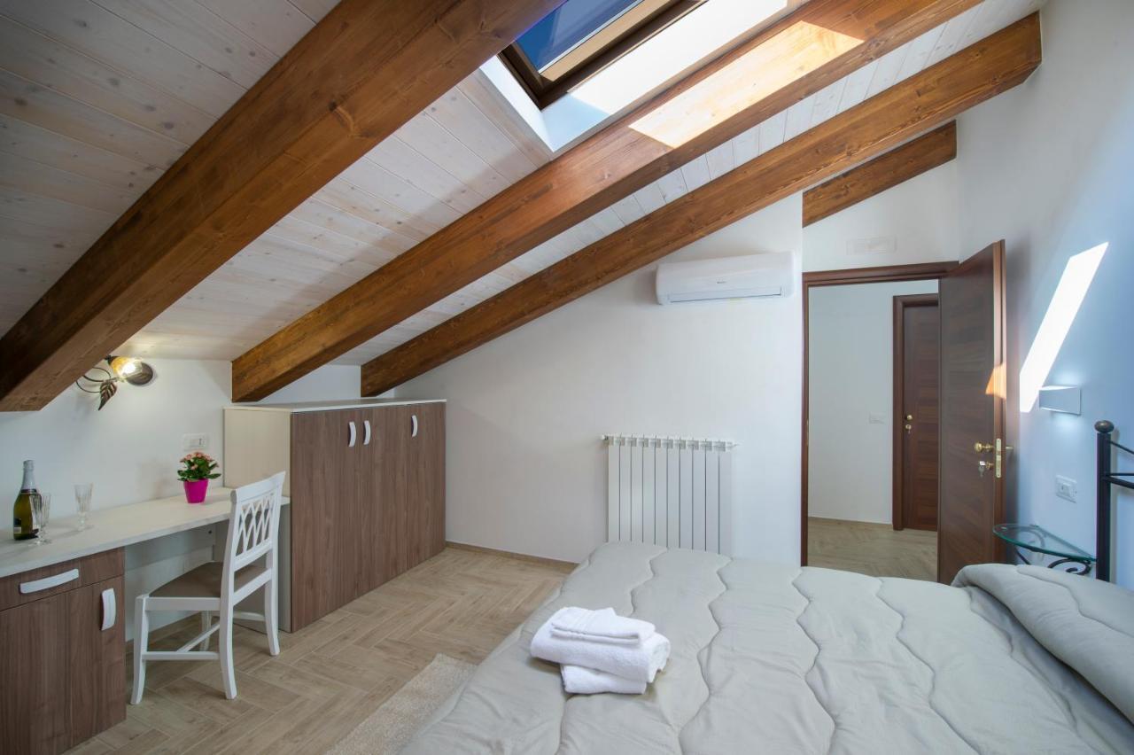 아제롤라 Il Ritrovo Degli Dei B&B 외부 사진